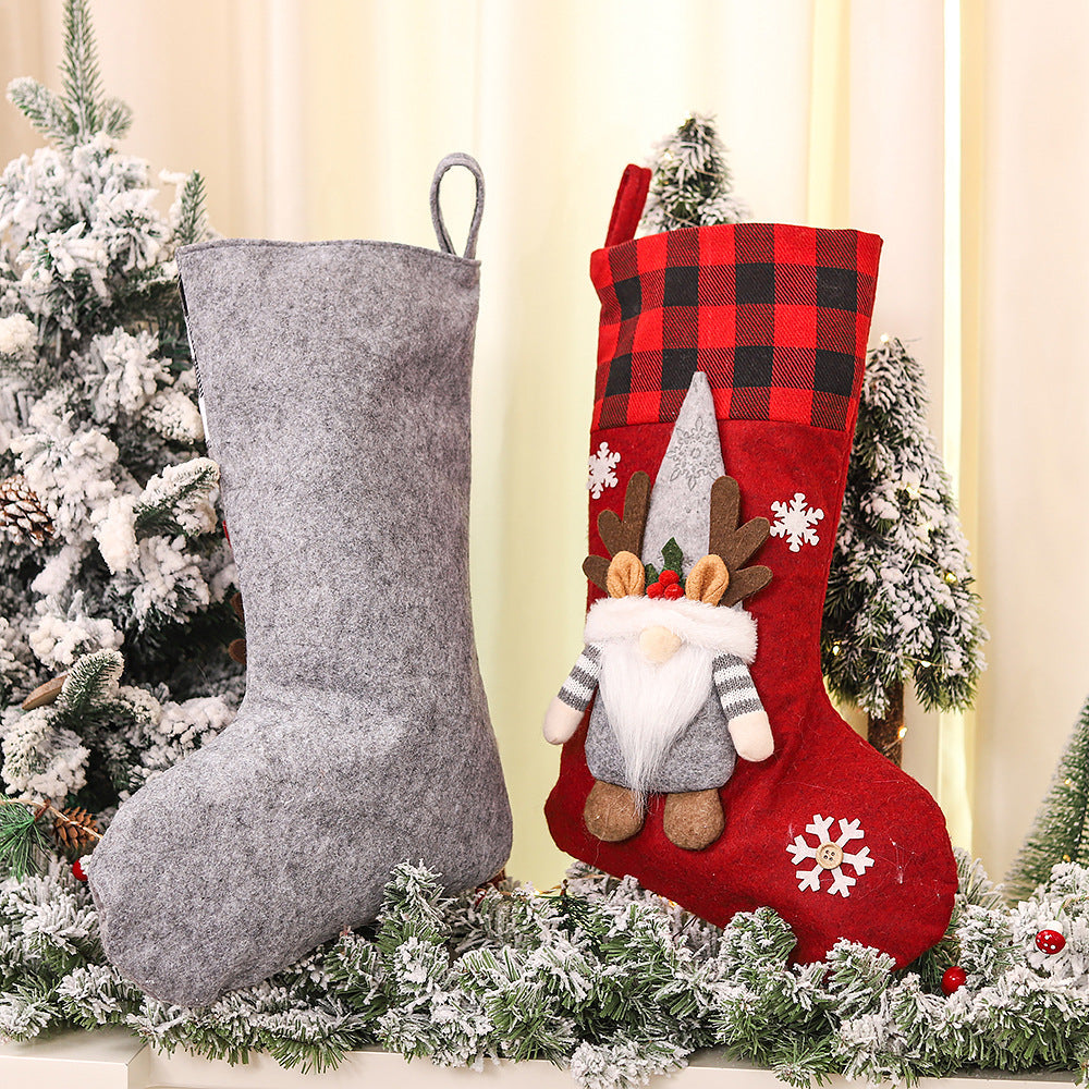 Christmas Stocking Set: 3D Couple Holiday Gift Display