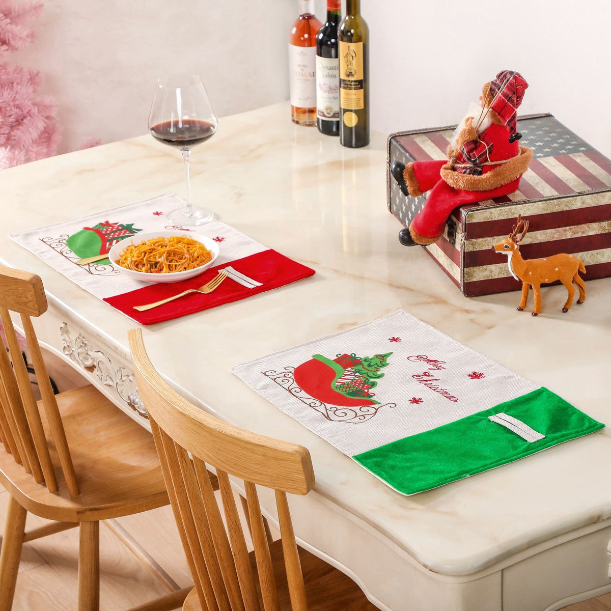 Christmas Placemats for Festive Red and Green Tables