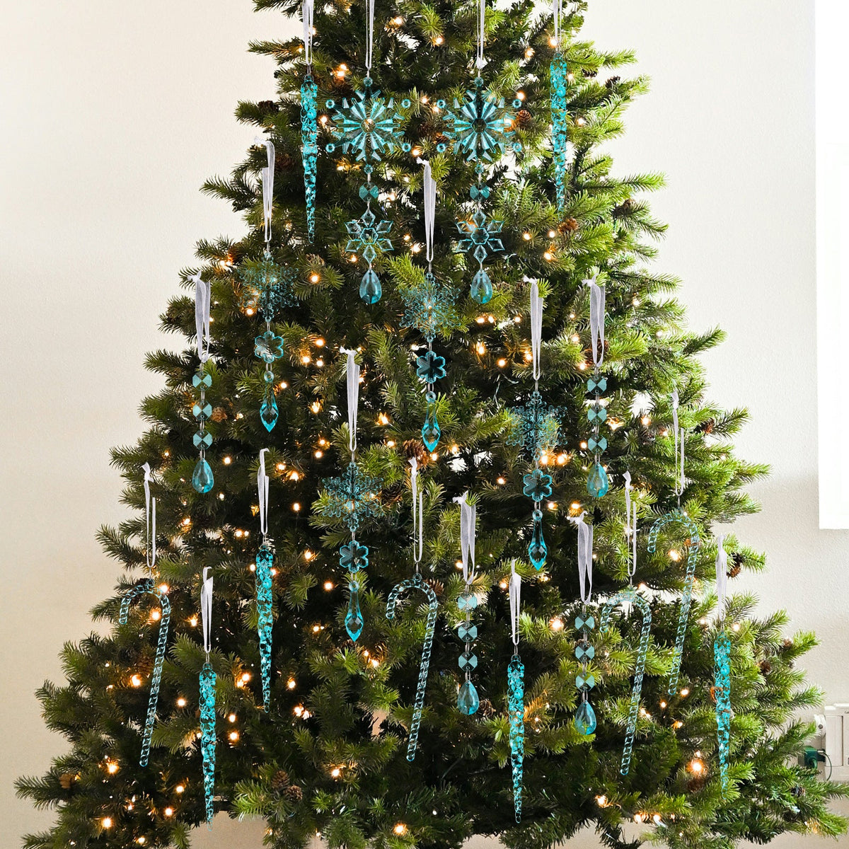 Christmas Acrylic Ornaments – 20-Piece Icy Sparkle Set