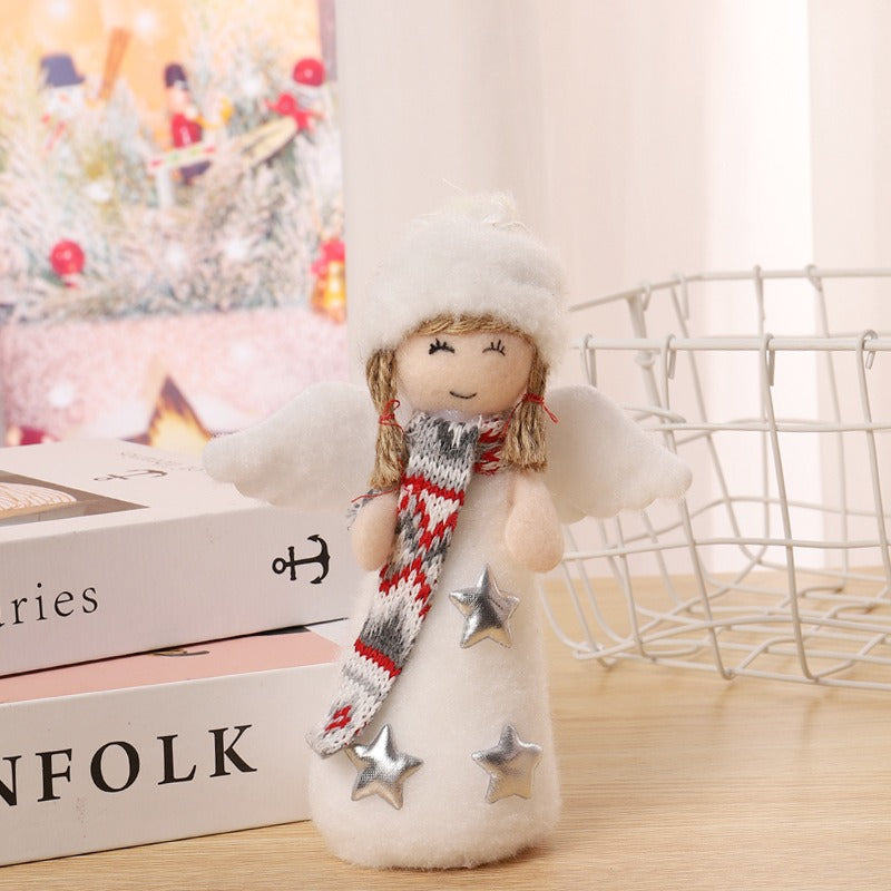 Christmas Tree Ornaments: Cozy Character Pendants