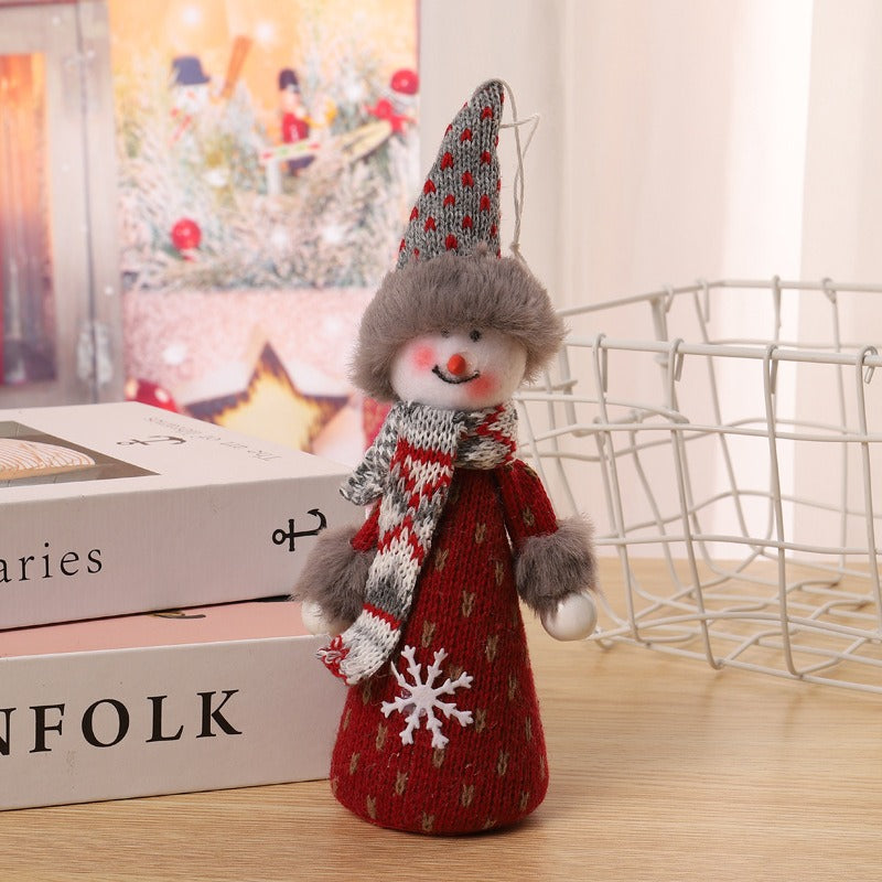 Christmas Tree Ornaments: Cozy Character Pendants