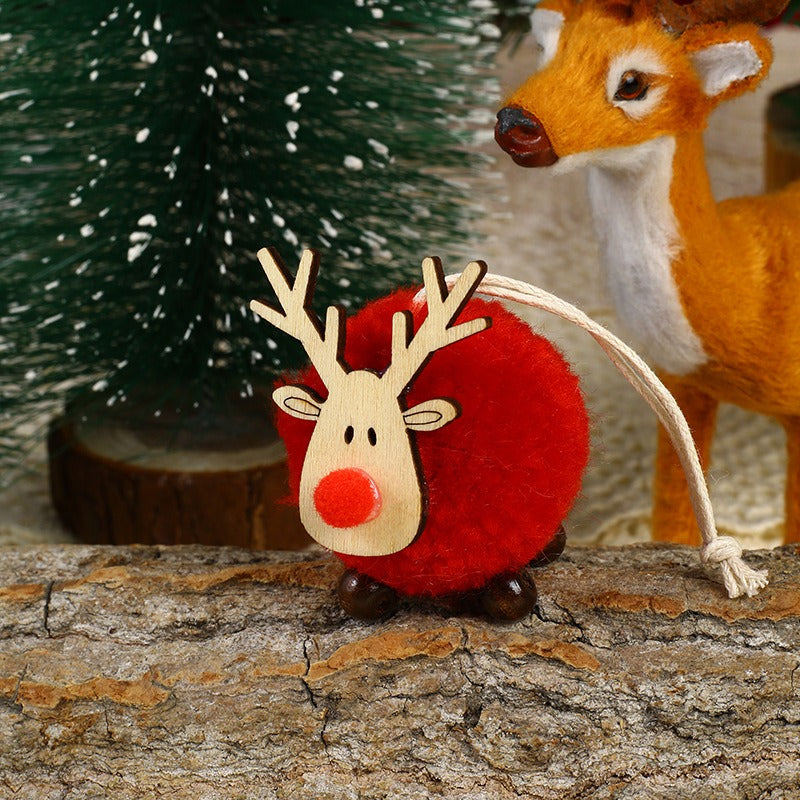 Wool Felt Reindeer Christmas Ornament for Cozy Trees