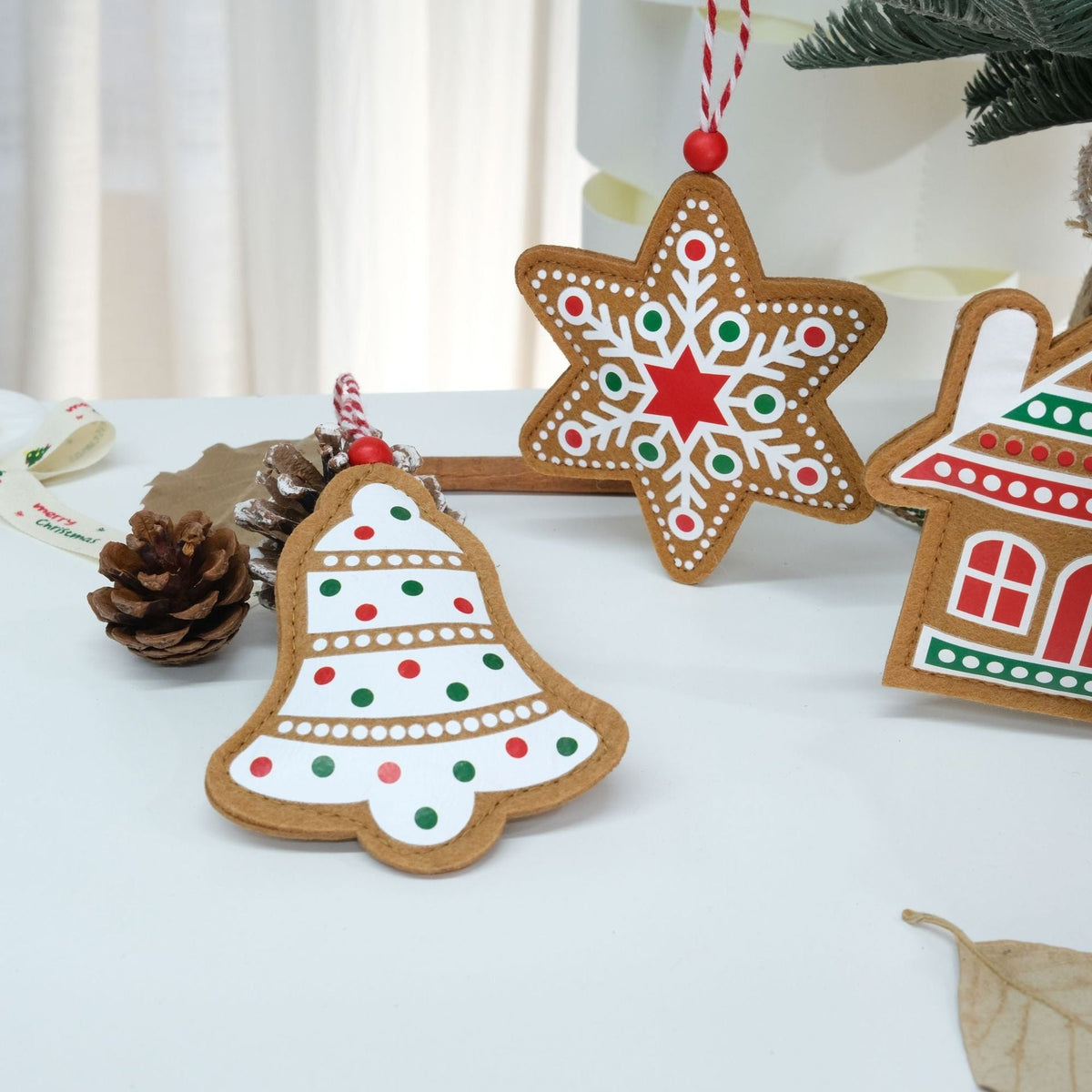 Christmas Felt Ornaments for a Cozy Gingerbread Tree