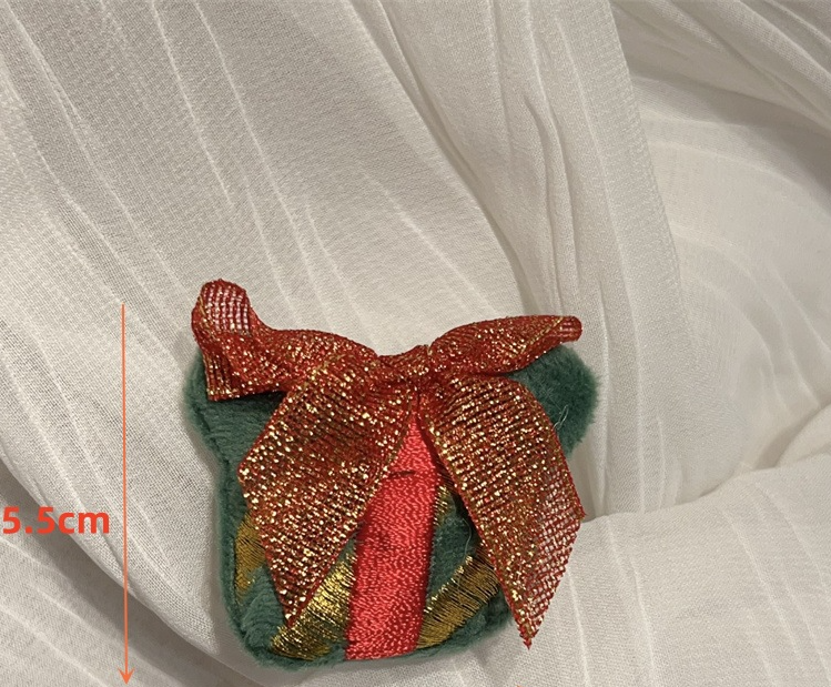 Christmas Plush Ornaments for Cute DIY Holiday Decorating