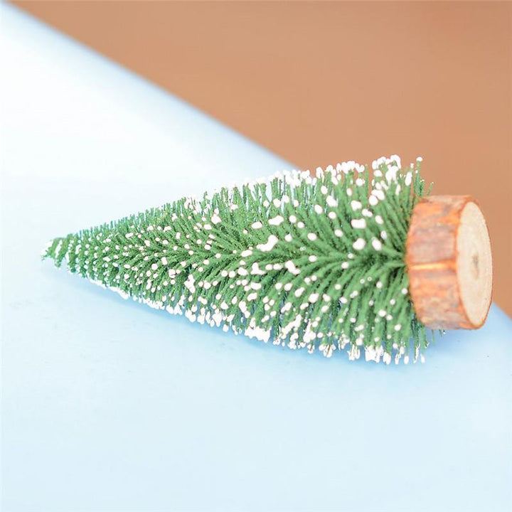 Snowy Christmas Tree Decor for Cozy Woodland Displays