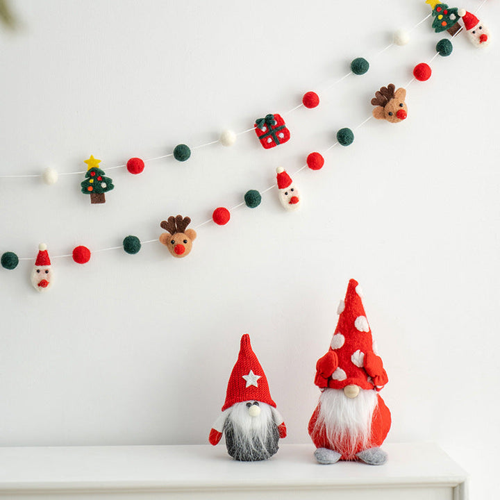 Christmas Felt Garland for Cozy Holiday Wall Decor