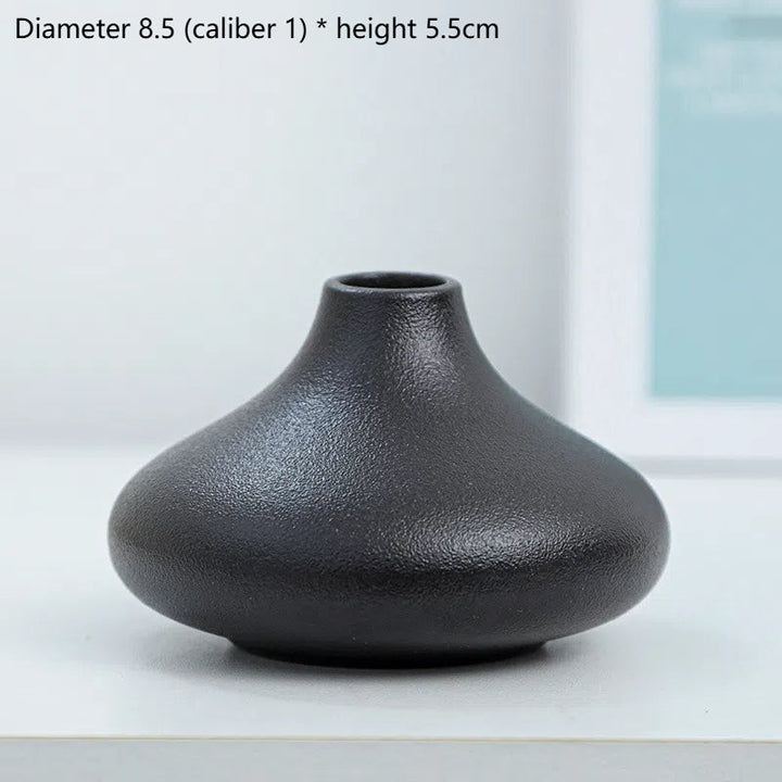 Matte Black Ceramic Vase for Minimalist Arrangements