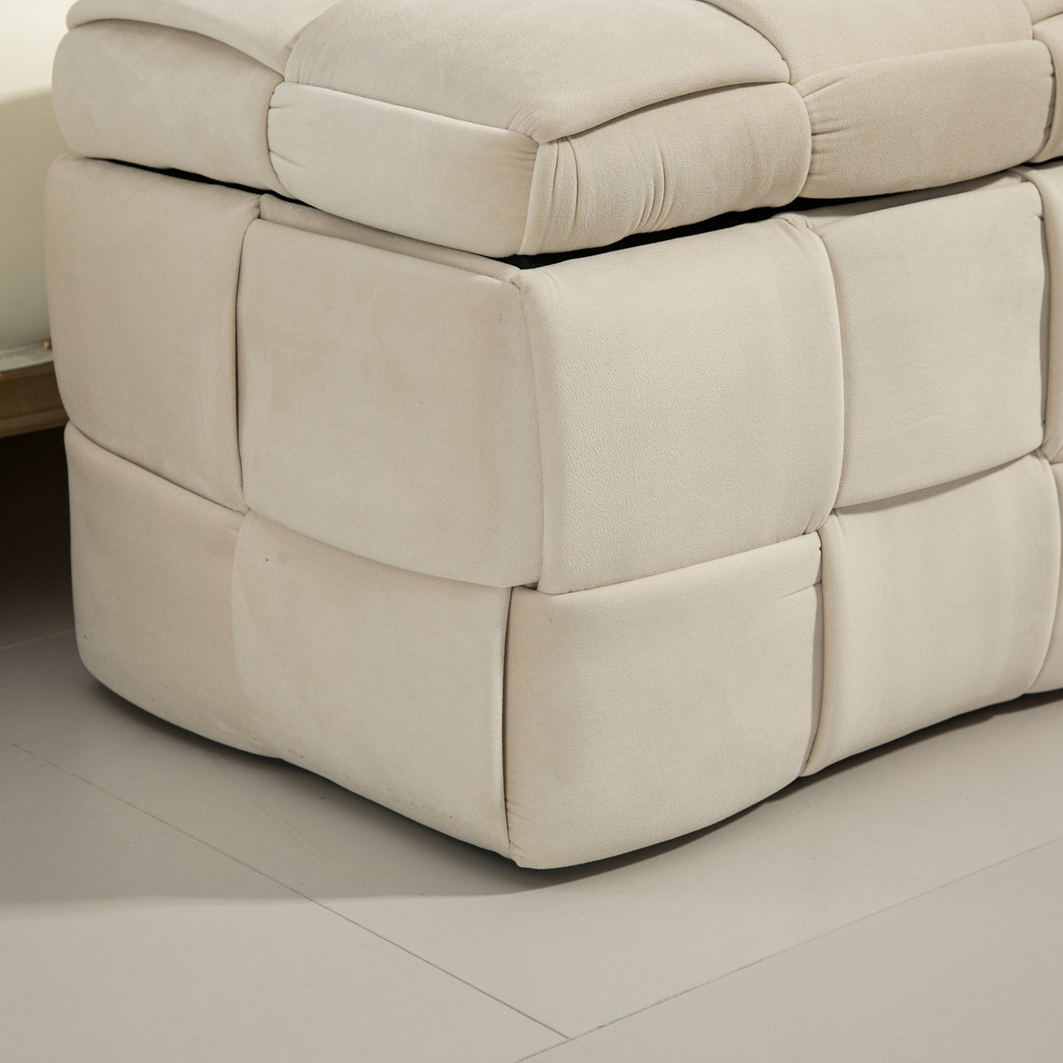 Storage Ottoman Bench: Hidden Bedding Storage and Seating