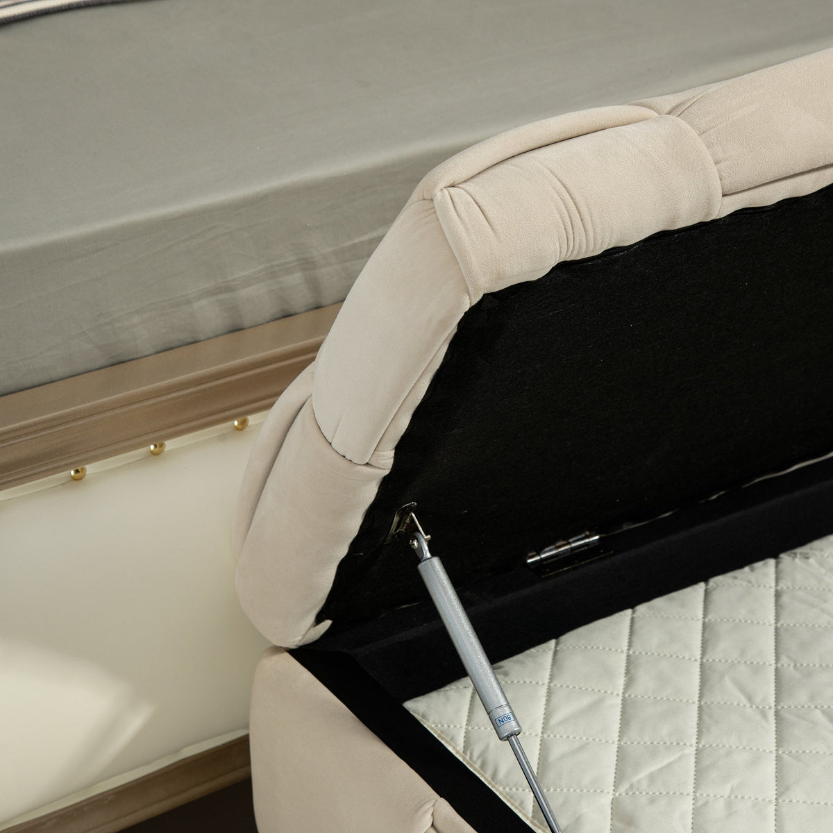 Storage Ottoman Bench: Hidden Bedding Storage and Seating