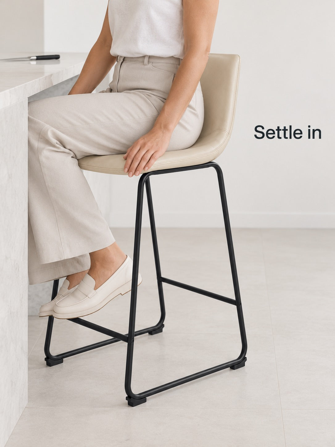 Cream Faux Leather Counter Stools Set of 2 with Metal Base