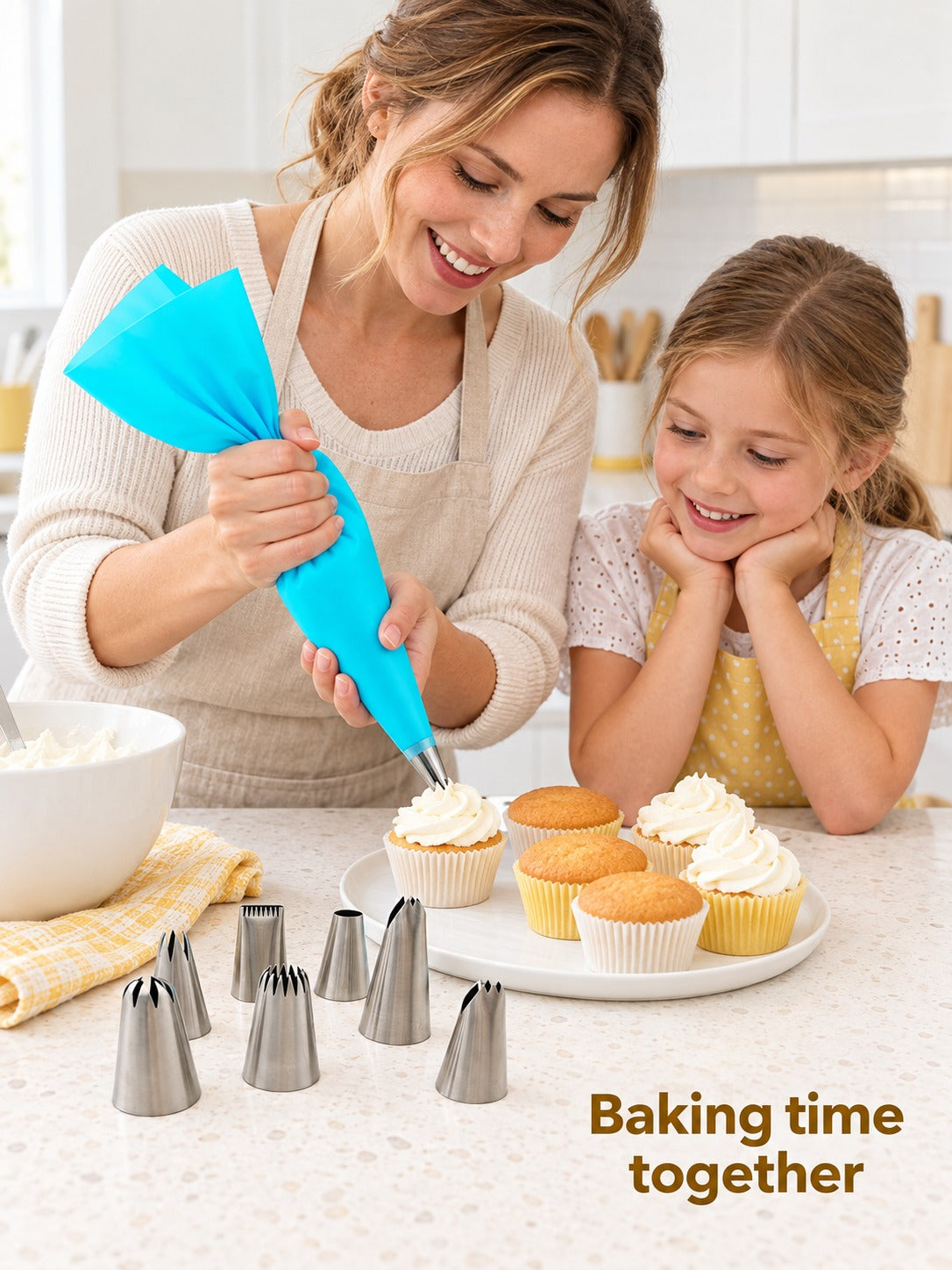 Cream Piping Tip Set: 7 Stainless Steel Tips and Bag