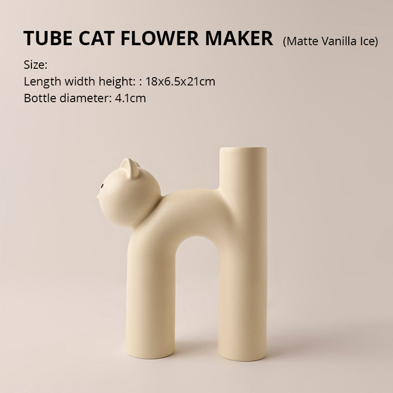 Cat Shaped Ceramic Vase for Playful Flower Display