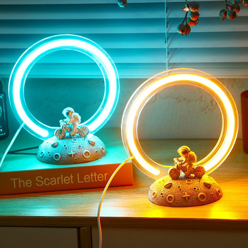 Astronaut LED Nightlight for Colorful Desktop Decor