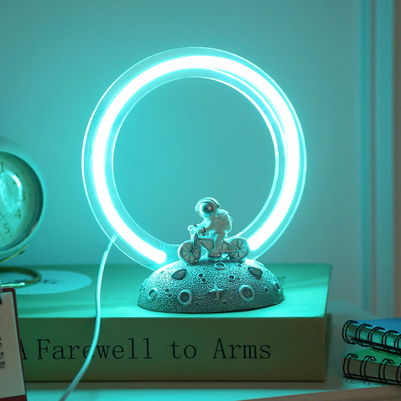Astronaut LED Nightlight for Colorful Desktop Decor
