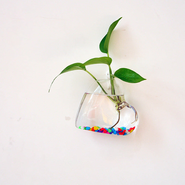 Love-Shape Hydroponic Wall Vase for Botanical Displays