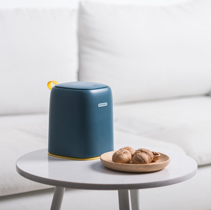 Desktop Trash Can with Lid, Compact Drop-Resistant Bin