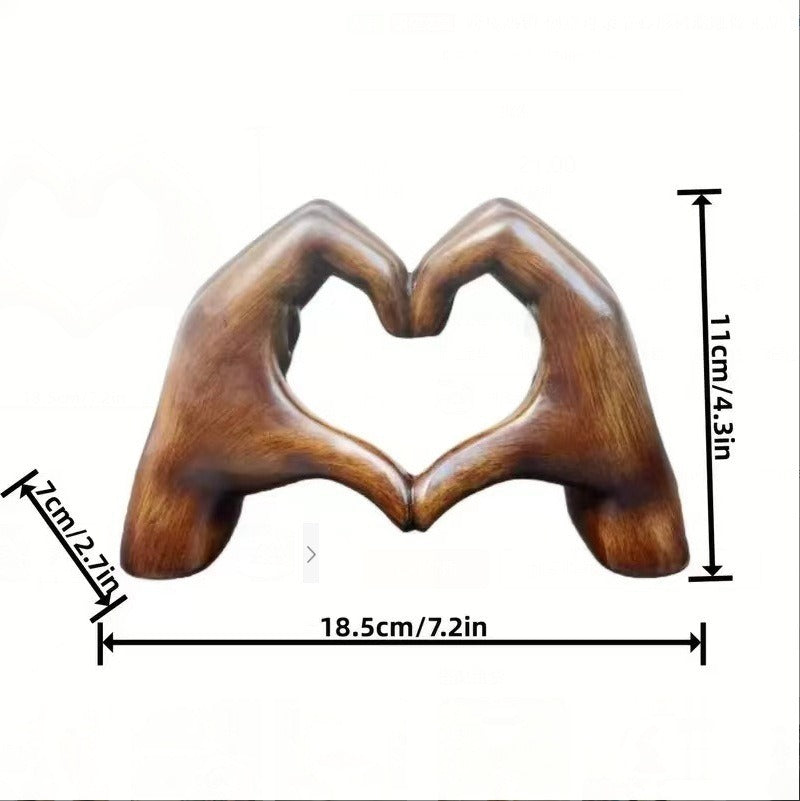 Heart-Shaped Resin Statue for Meaningful Mother’s Day