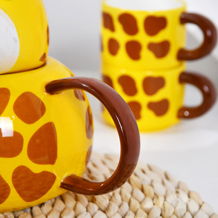 Giraffe Tea Set Ceramic Teapot Cups for Cheerful Tables