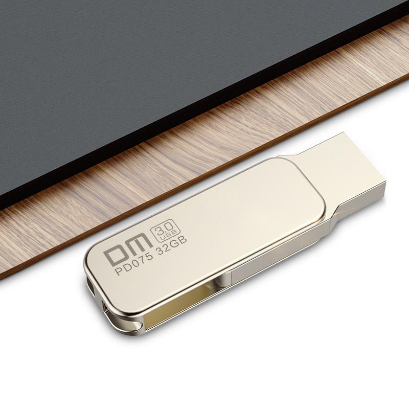 Metal USB 3.0 Flash Drive: Fast Transfers on Your Keys