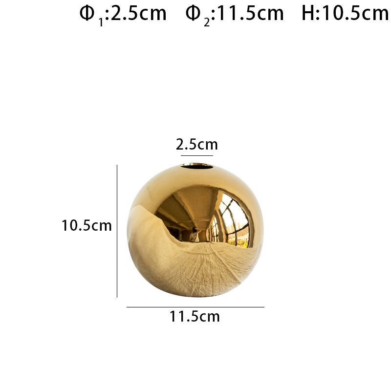 Gold Ceramic Vase for Elegant Tabletop Floral Arrangements
