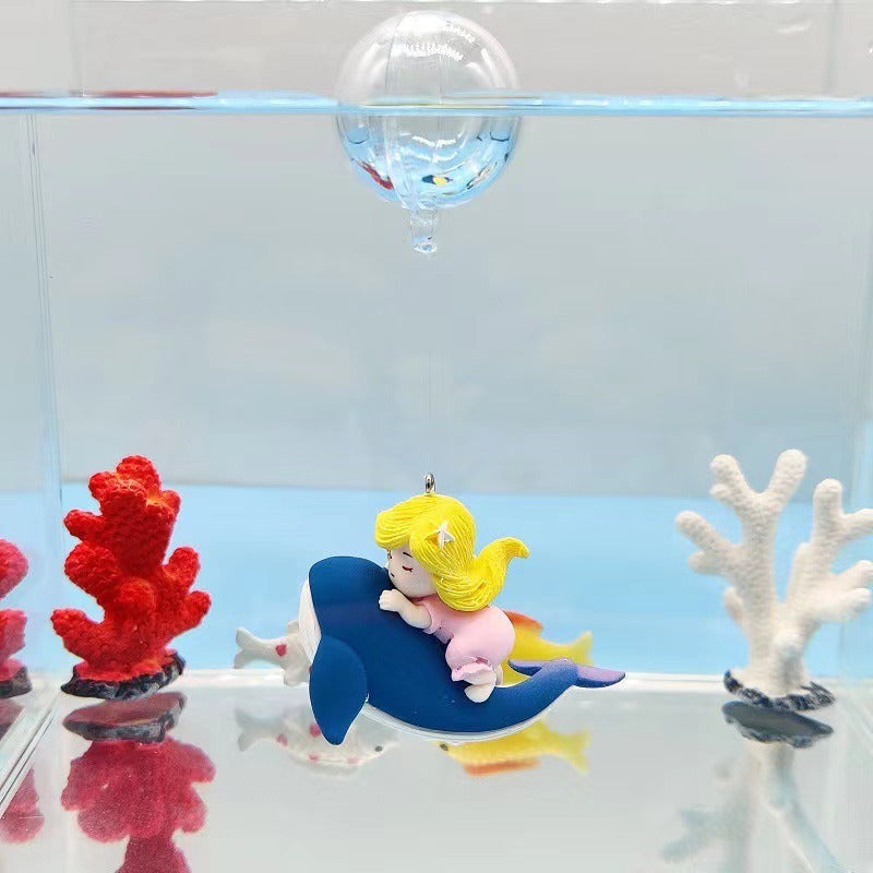 Aquarium Diver Decoration for Playful Underwater Scenes
