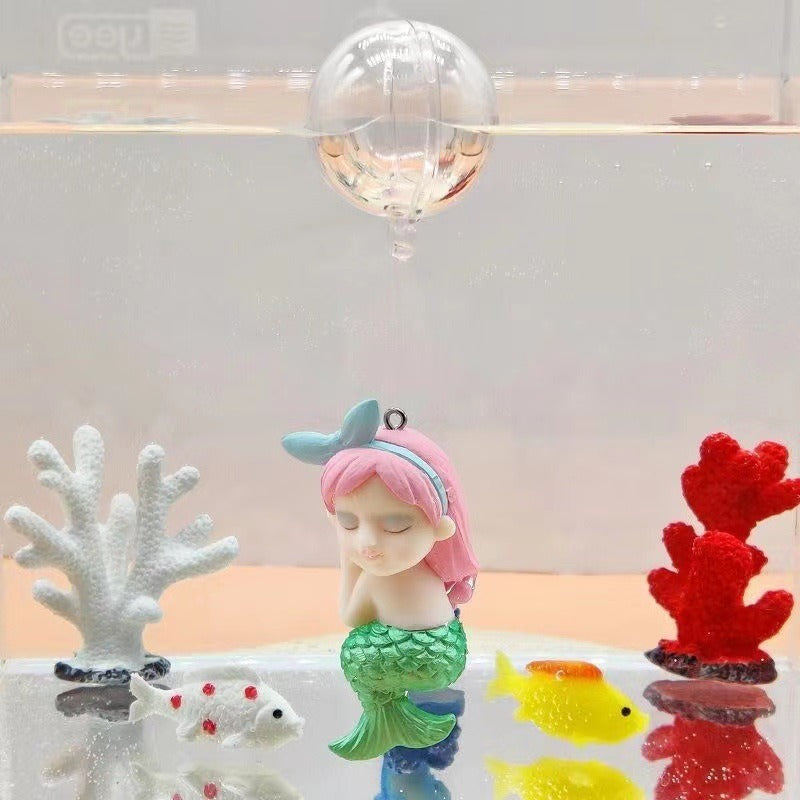 Aquarium Diver Decoration for Playful Underwater Scenes
