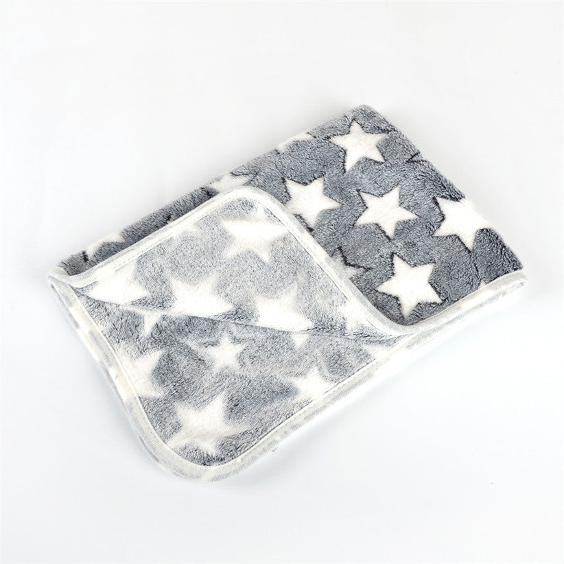 Soft Star-Pattern Fleece Pet Blanket for Dogs and Cats