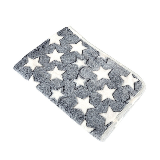 Soft Star-Pattern Fleece Pet Blanket for Dogs and Cats