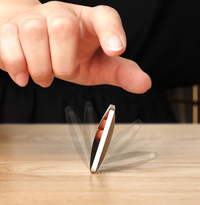 Kinetic Desk Toy for Focused Stress Relief at Work