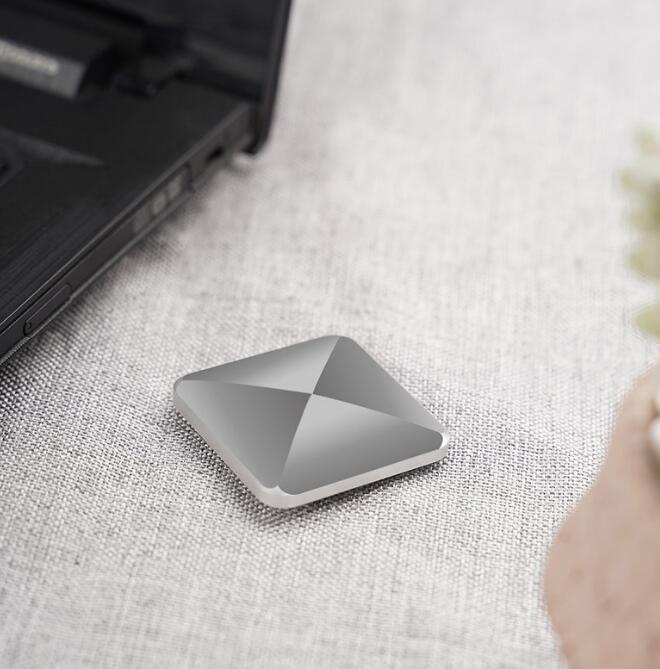 Kinetic Desk Toy for Focused Stress Relief at Work