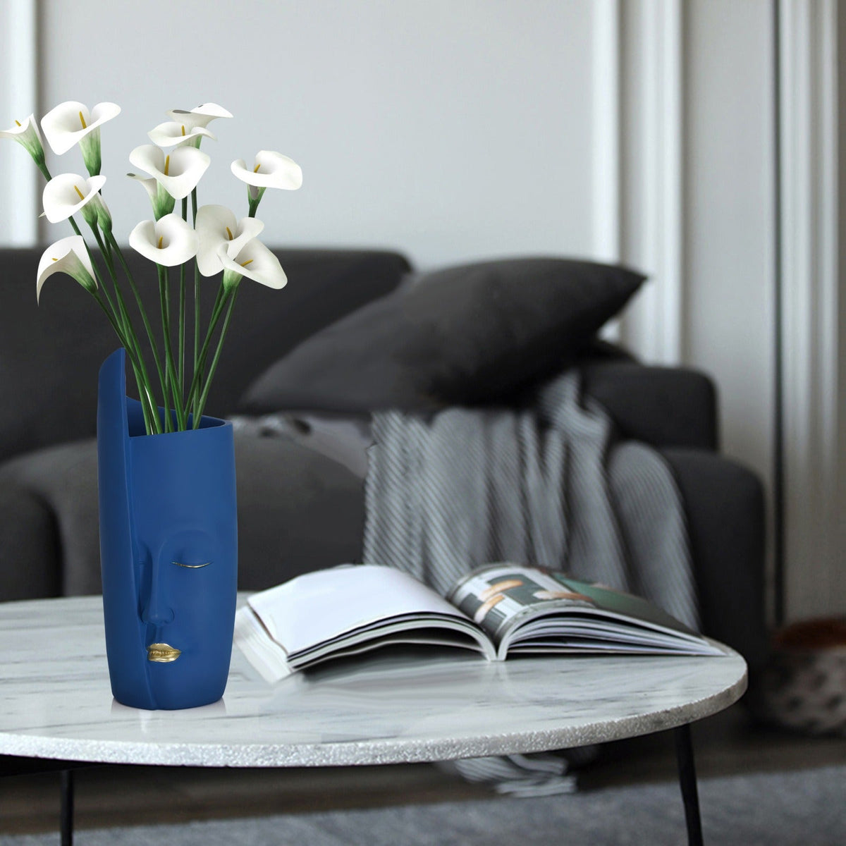 Sculptural Face Vase for Modern Artistic Foyer Decor