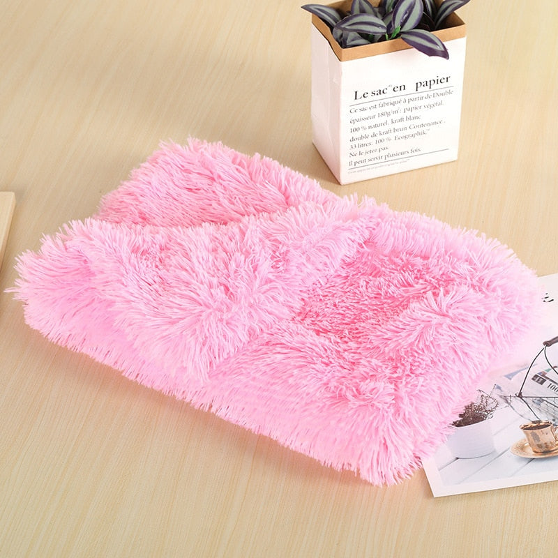 Plush Dog Blanket for Extra-Soft, Warm Pet Comfort