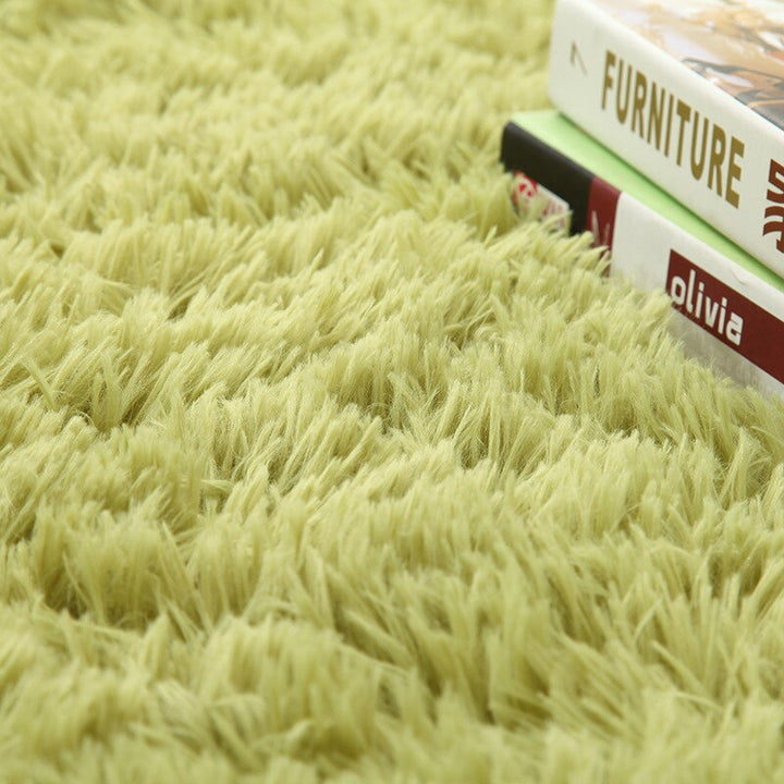Round Faux Fur Rug for Soft, Cozy Bedroom Comfort