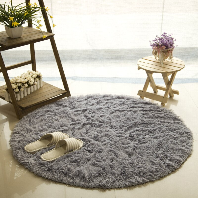 Round Faux Fur Rug for Soft, Cozy Bedroom Comfort
