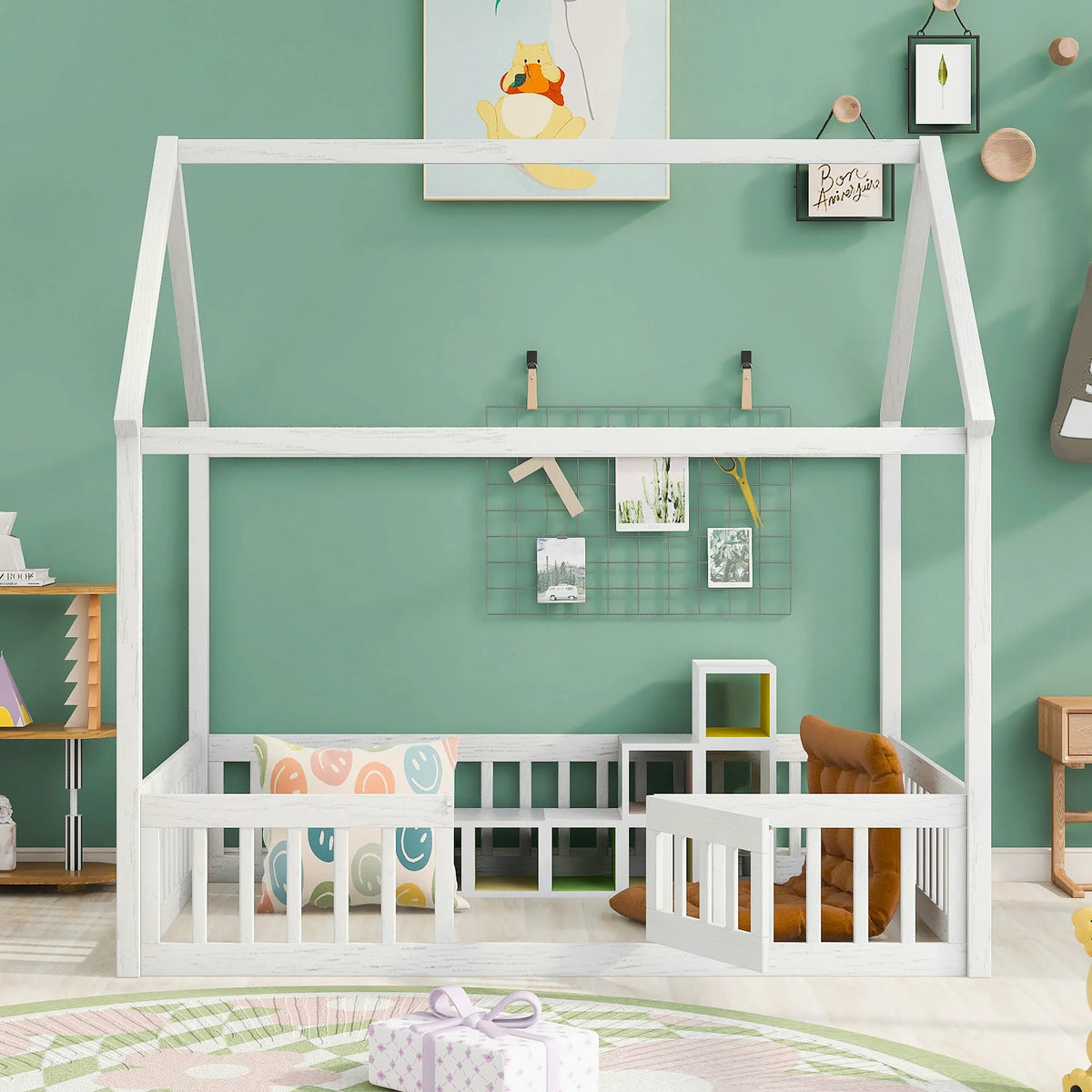 Full Size House Bed with Guard Rails and Gate