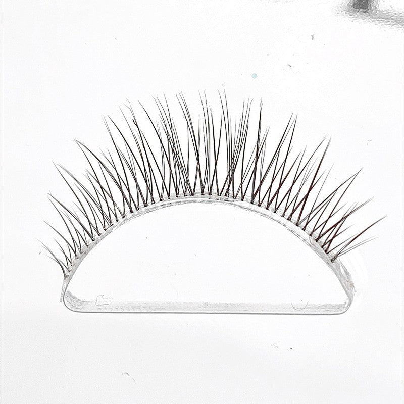 Natural False Eyelashes for Soft Everyday Definition