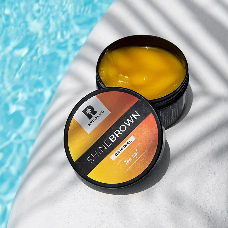 Tanning Cream Bronzer for an Even Golden-Looking Tan