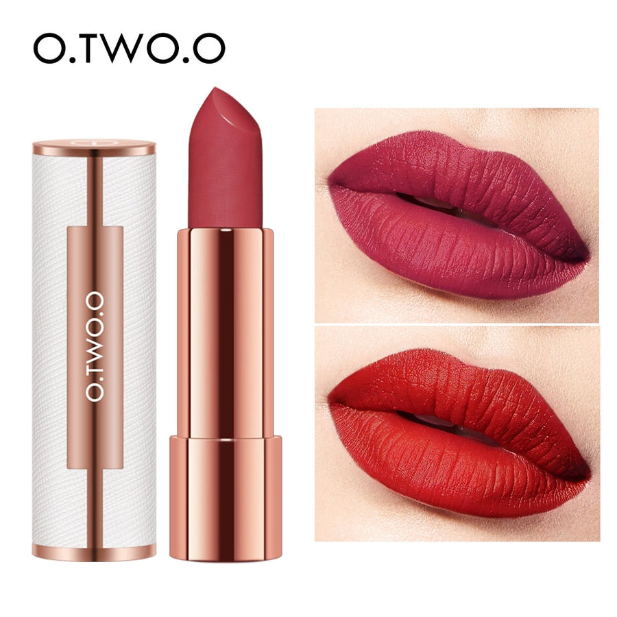 Matte Lipstick Velvet Finish in 12 Expressive Shades