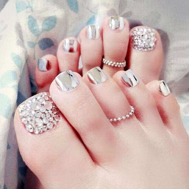Luxury Rhinestone Toe Nails — 24-Piece Metallic Silver Set