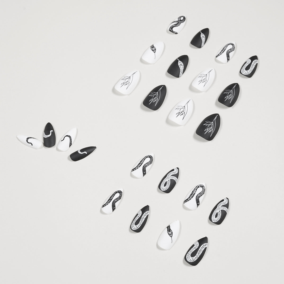 Snake Pattern Press-On Nails for Bold Monochrome Style