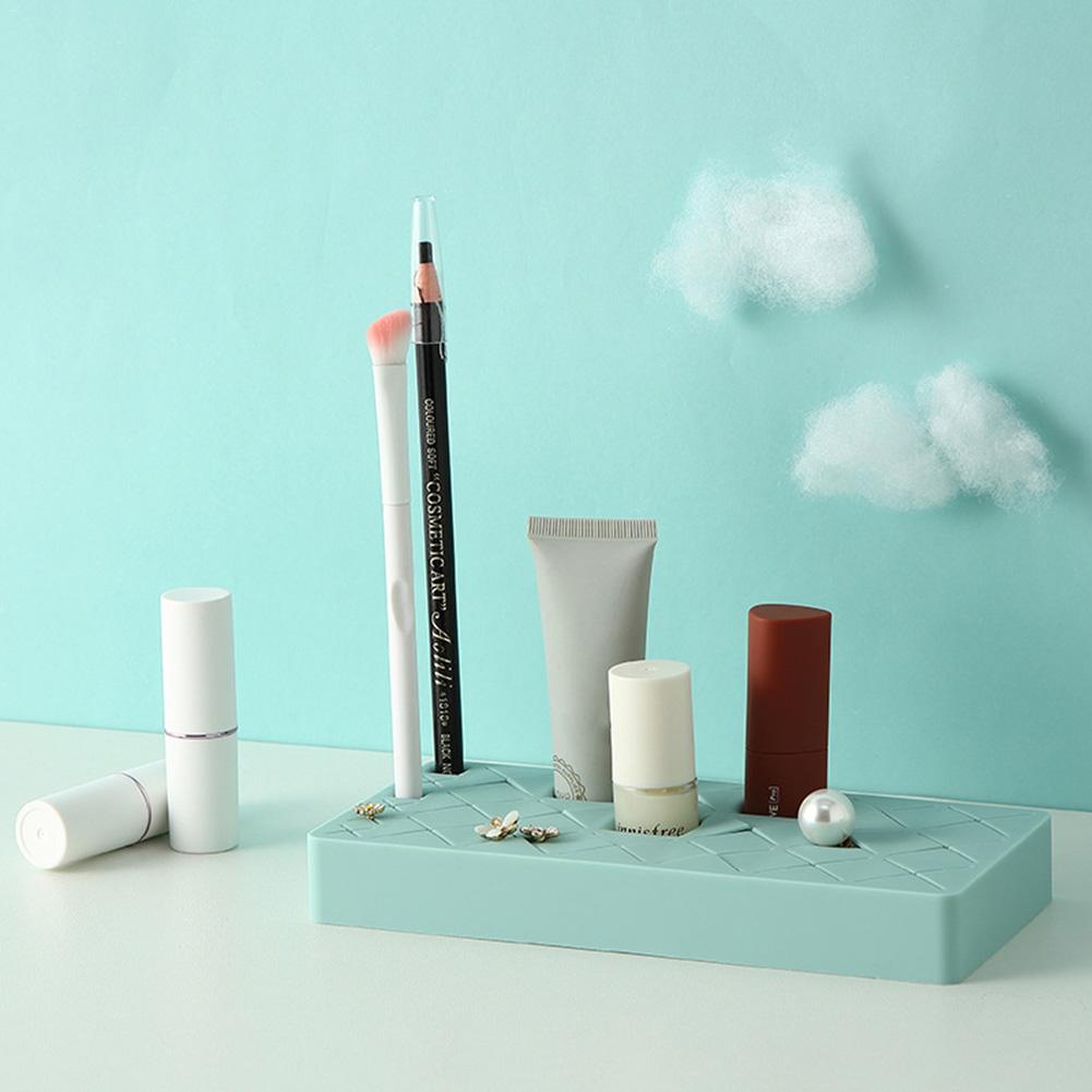 18-Grid Silicone Lipstick Organizer — Self-Sealing Makeup Rack