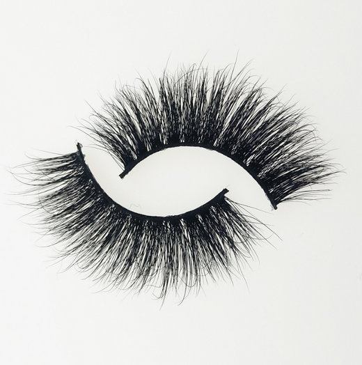 3D Mink-Style False Eyelashes for Dramatic Volume