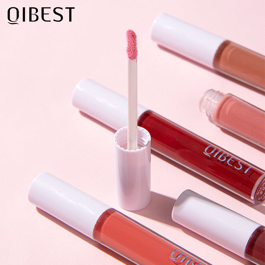 Lip Gloss With Mirror Shine & Moisturizing Lip Color