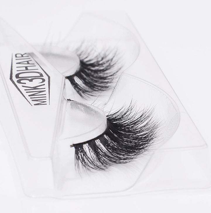Mink Eyelashes for Wispy Dramatic Volume and Length