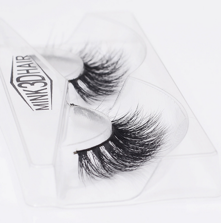 Mink Eyelashes for Wispy Dramatic Volume and Length