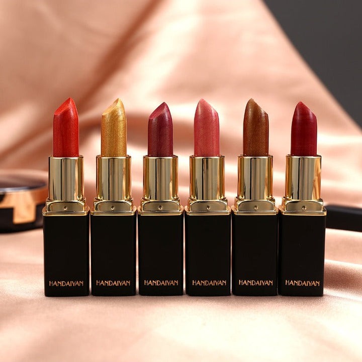 Metallic Lipstick with Pearlescent Color-Shifting Shine