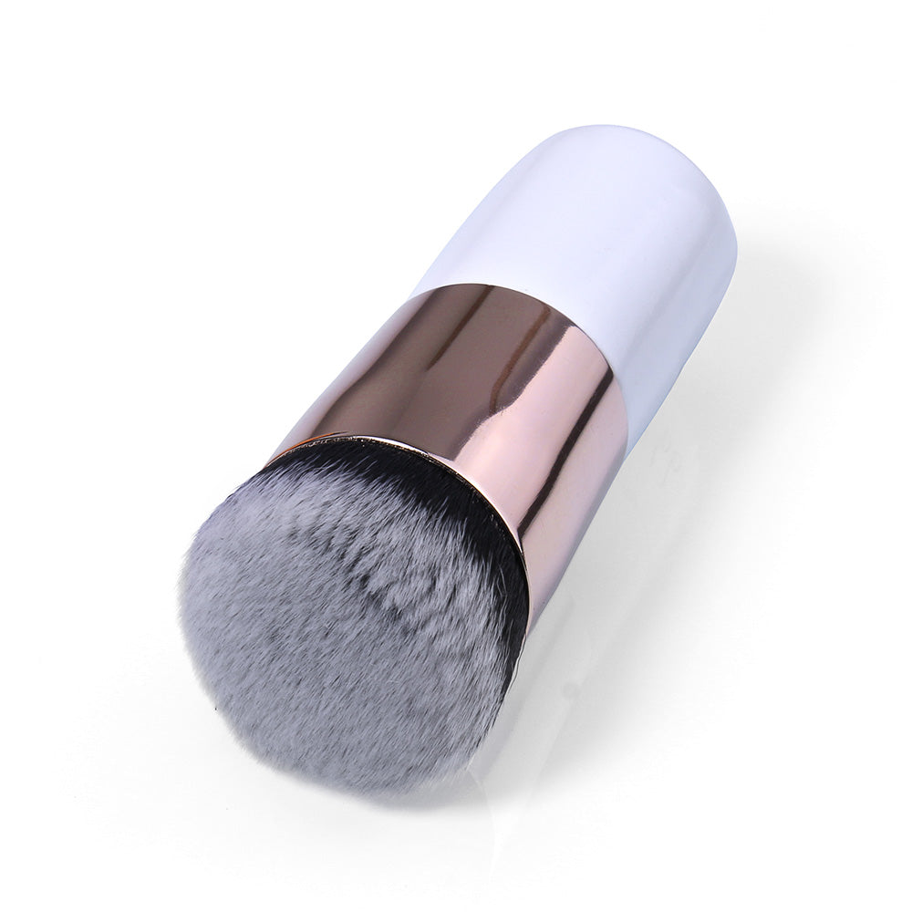 Foundation Brush — Airbrushed Complexion in 60 Seconds