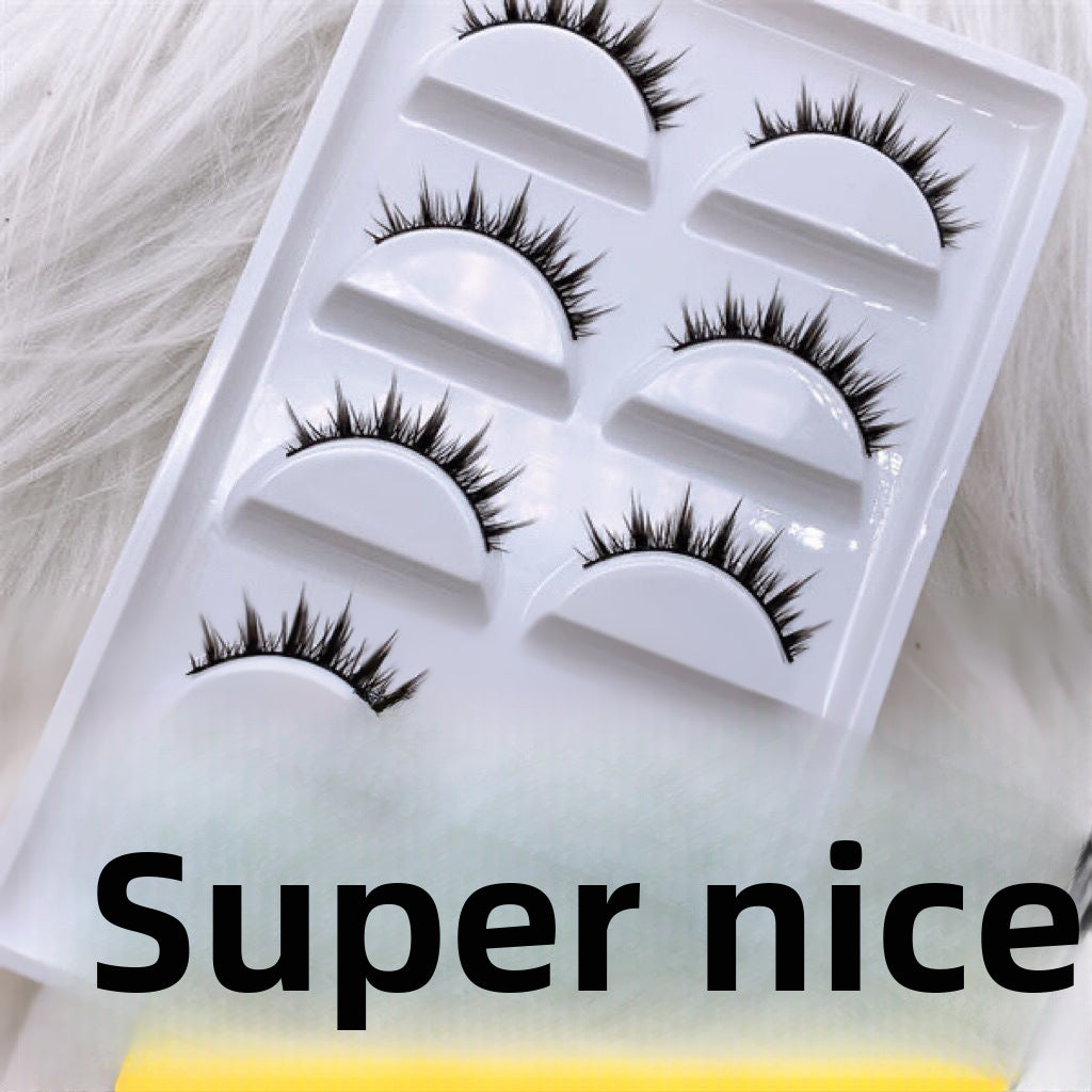False Eyelashes for Bold, Bushy Cartoon-Style Eyes