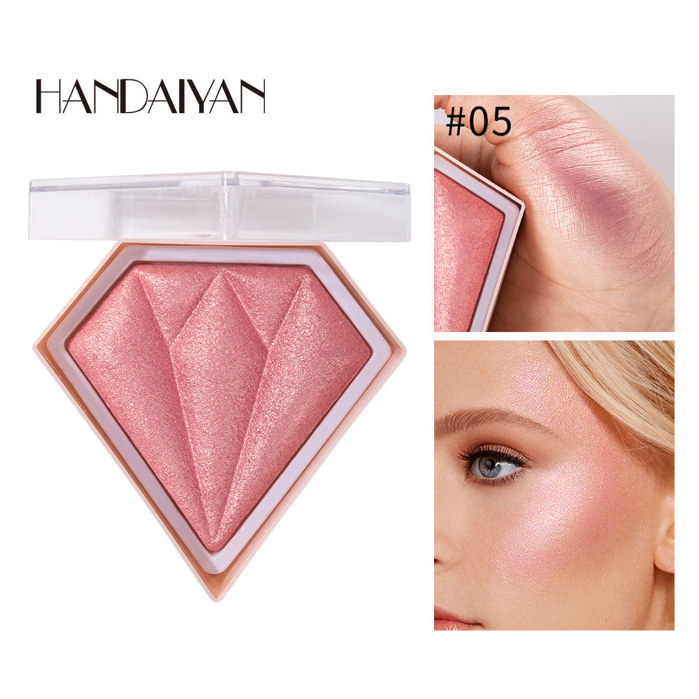 Diamond Highlighter Powder for Buildable Radiance
