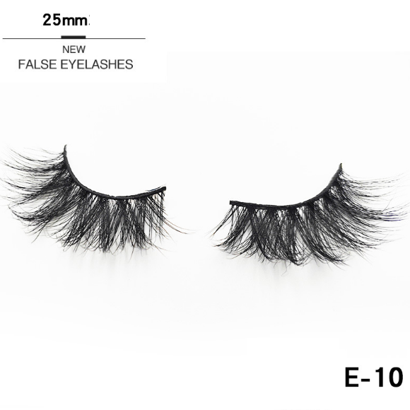 3D False Eyelashes for Soft, Wispy Glam Eye Volume